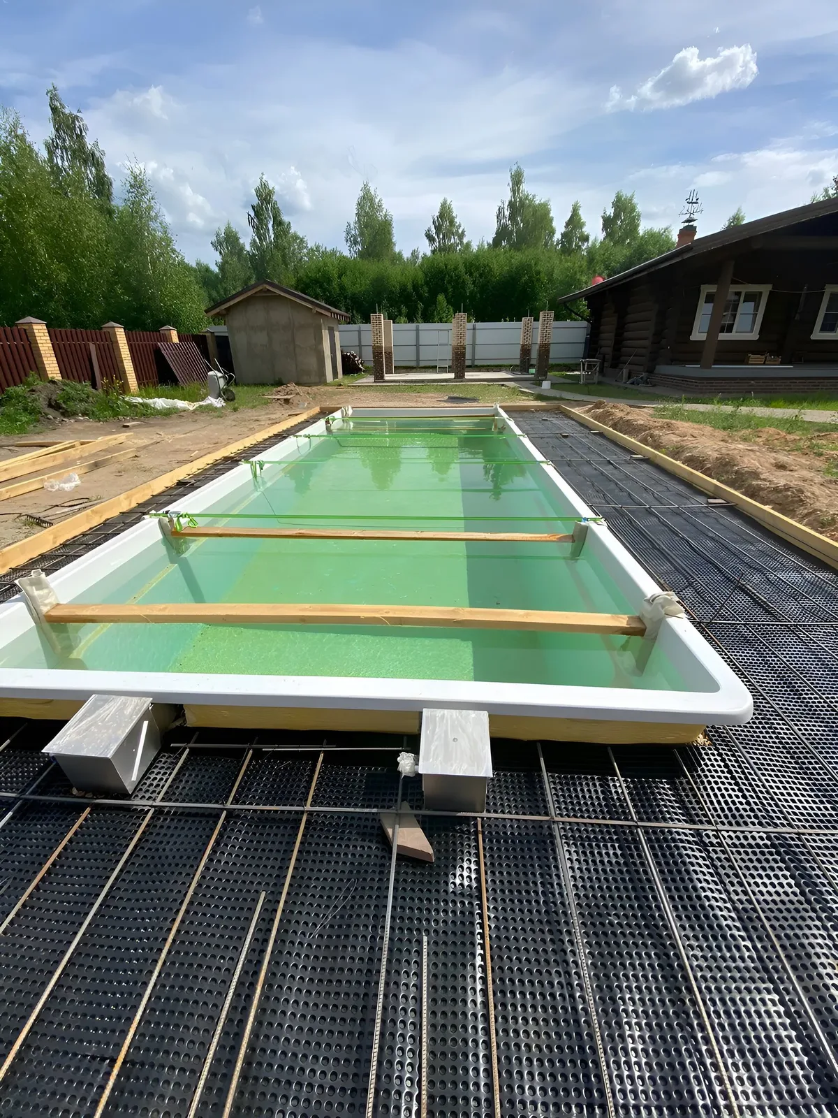 Laguna 9 — вечернее освещение в Шахтах