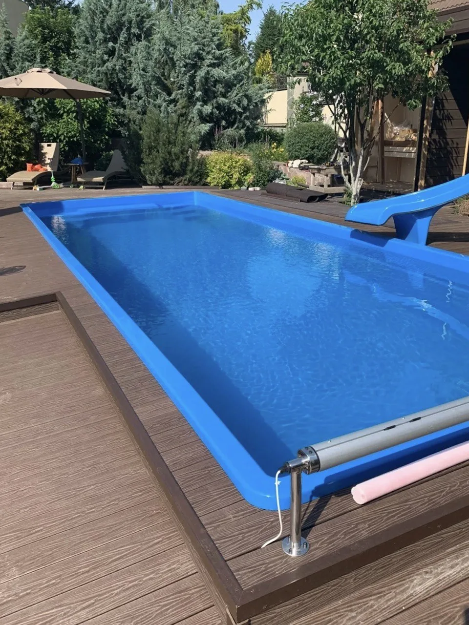 Laguna 9 установлен на участке в Шахтах