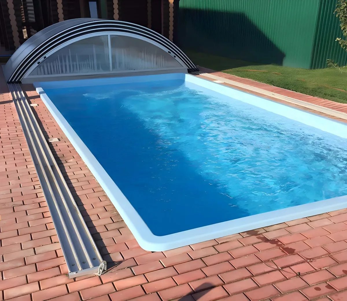 Laguna 7 — вечернее освещение в Шахтах