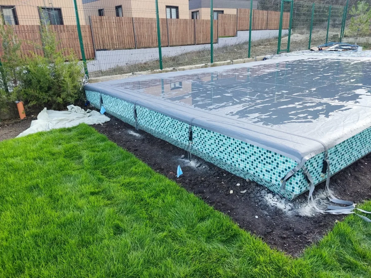 Батутное покрывало на бассейне в Шахтах